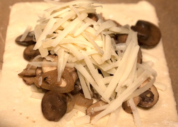 20140604_Mushroom and Gruyere Tarts_IMG_7554_edited-1