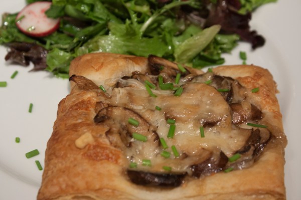 20140604_Mushroom and Gruyere Tarts_IMG_7559_edited-1