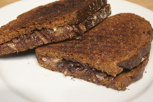 20150310_Emmentaler on rye_IMG_9164_edited-1